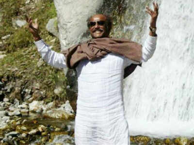 Rajinikanth jets off to Himalayas for a spiritual vacation, see pics ...