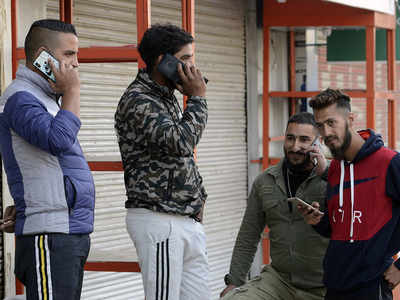 'Hello Kashmir': Kashmiris delighted as postpaid mobile connections restored