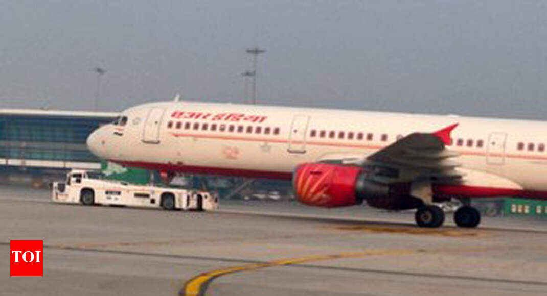 AI becomes first airline to use Taxibot on A320