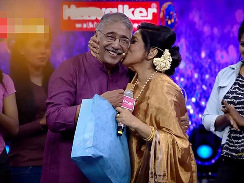 Sa Re Ga Ma Pa Keralam: Judge Sujatha gets a surprise from husband Mohan