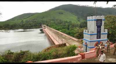 Tamil Nadu CM orders release of water from Mullaperiyar dam
