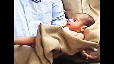 Man, sister arrested in Beed for stealing baby boy from hospital