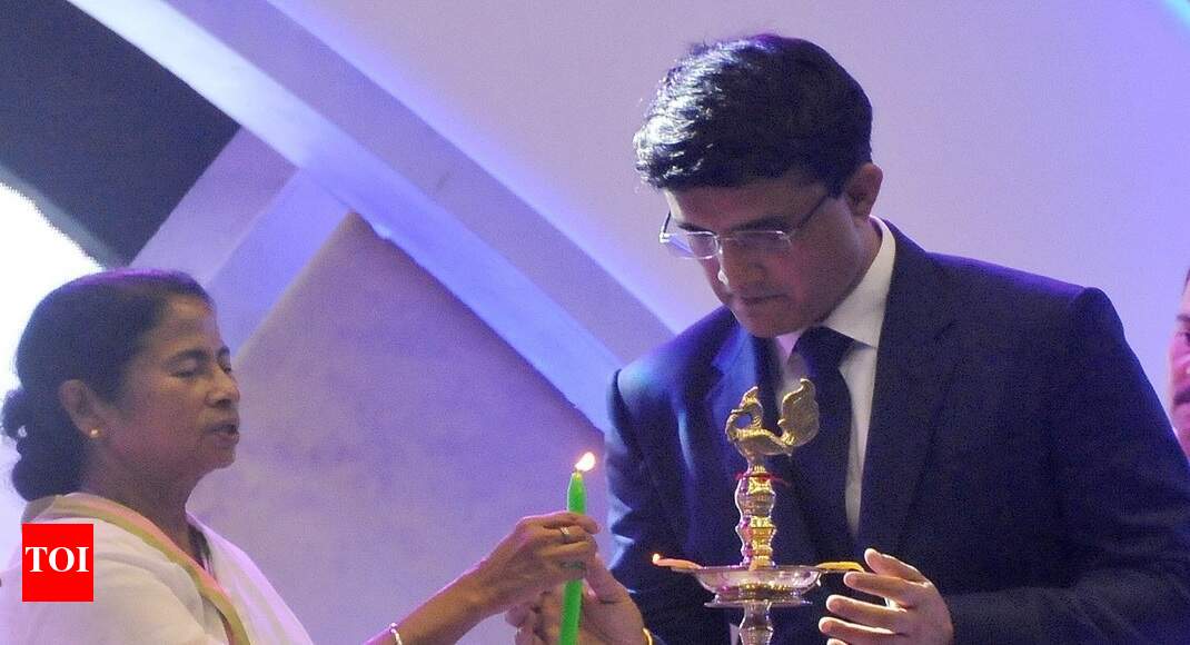 I am in regular touch with Sourav: Mamata