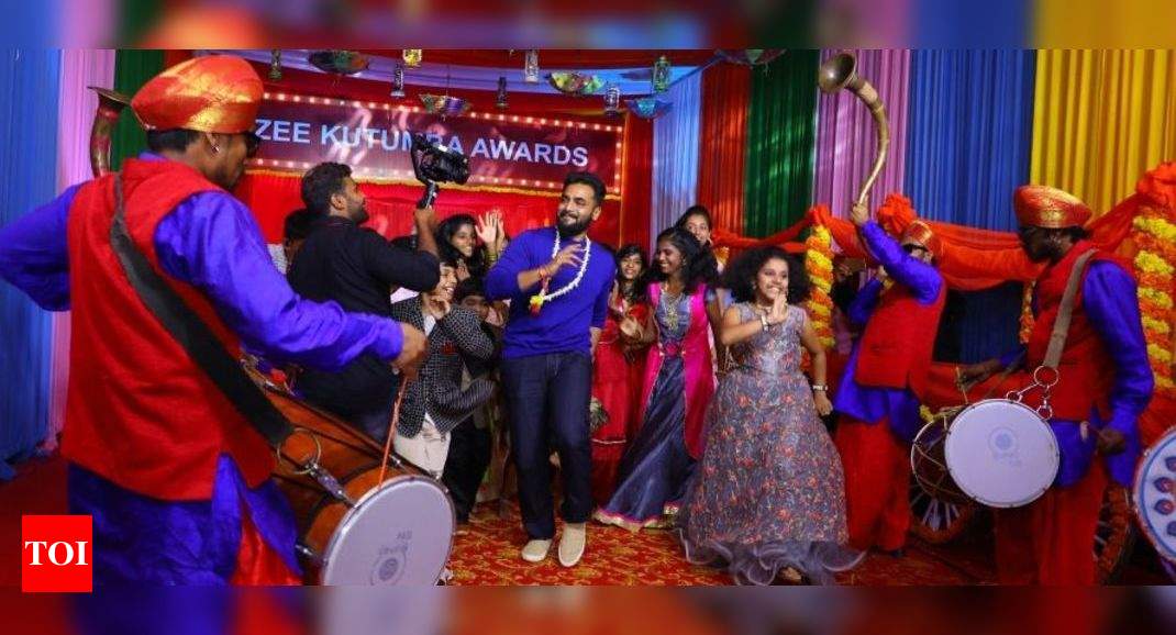 Watch Zee Kutumba Awards This Weekend Times Of India 