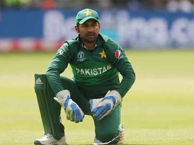 Sarfaraz Ahmed sacked as Pakistan's Test and T20 captain