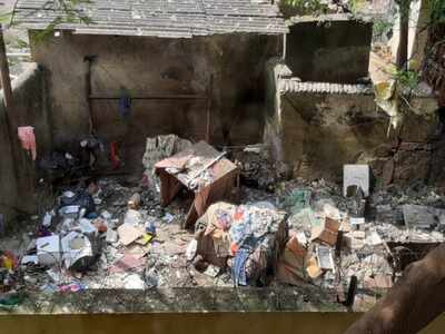 JJ hospital garbage dump - Times of India