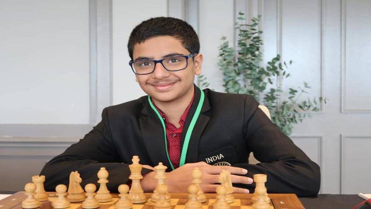 Maharashtra's youngest Grandmaster Raunak crowned U-20 world junior rapid chess  champion