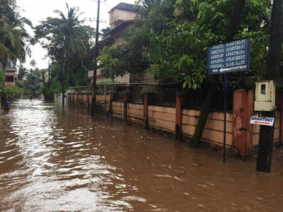 Heavy showers inundate several parts of Mangaluru | Mangaluru News ...