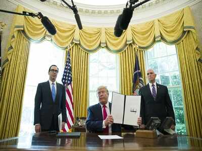Trump Outstripping Obama On Pace Of Executive Orders Times Of India