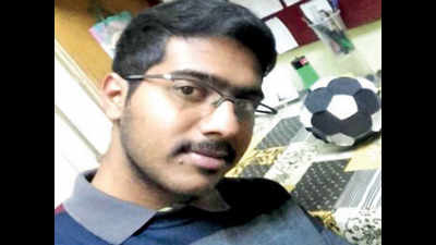 Delhi: St Stephen’s teacher kills self after forcing mom to end life