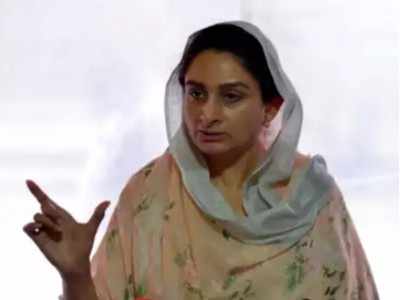 Pakistan making 'business out of faith', Harsimrat on Kartarpur service charge