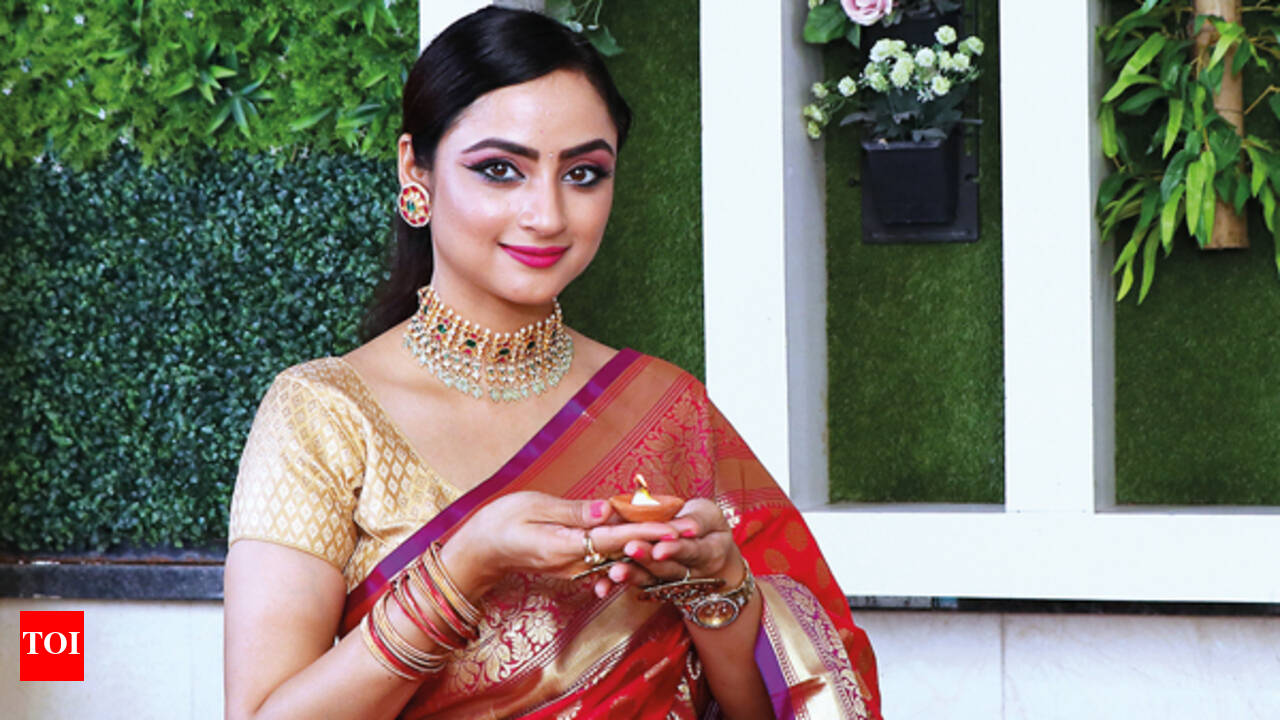 My family treats me like Goddess Lakshmi: Madirakshi Mundle - Times of India