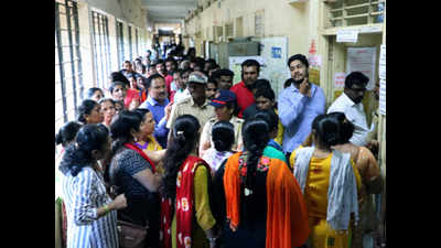 Overall turnout falls in 10 big fight seats of rural Pune