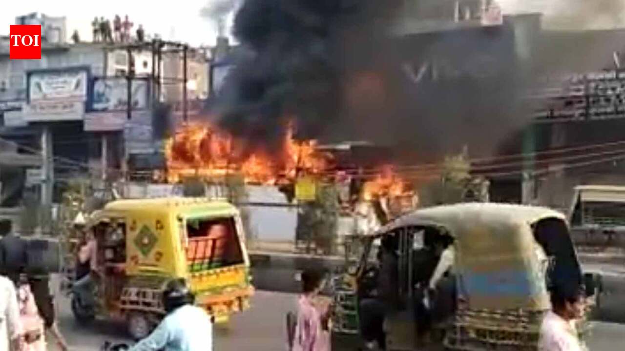Noida: Lucky escape for passengers as private bus catches fire