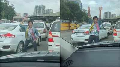 Riteish Deshmukh takes #BalaChallenge to another risky level, performs act in the middle of the road