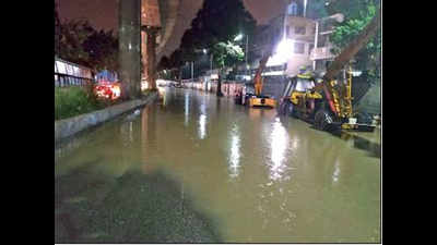 Commuters fume as rain turns Kanakapura Road into ‘boat club’