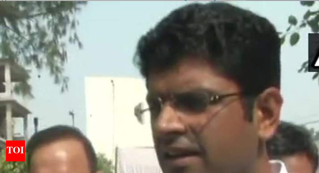 Dushyant non-committal on support to BJP, Cong