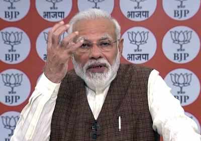 Cleanliness drive not tokenism: PM Modi to BJP workers in Varanasi
