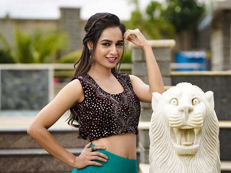 Anusha Ranganath says that she is not a competitive sibling | Kannada ...