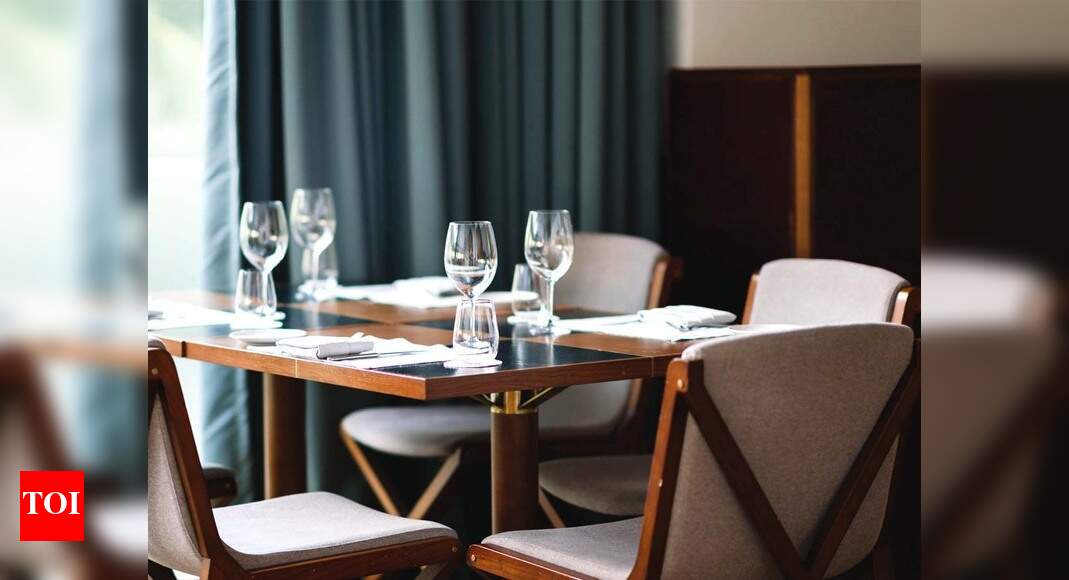 Dining Table Buying Guide How to select the best one for your home