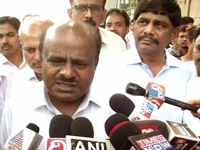 Coalition collapse: JD(S) leader H D Kumaraswamy targets Siddaramaiah again