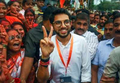 Sena MLAs meet in Mumbai, root for Aaditya Thackeray as next Maharashtra CM