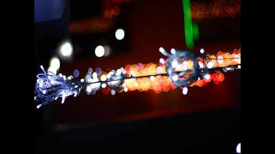 Citizens celebrate Diwali with great pomp in Aurangabad