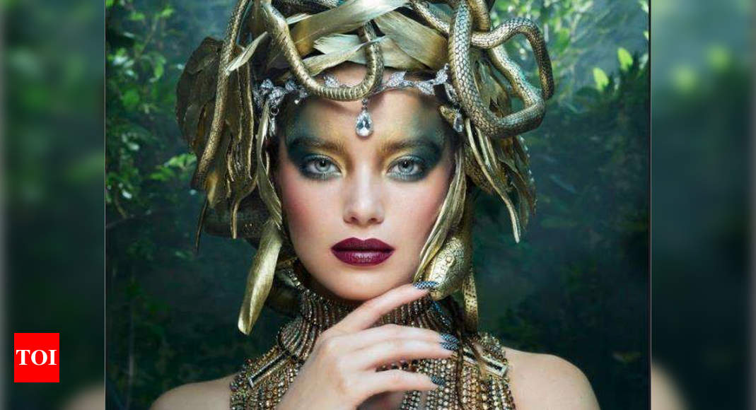 Halloween 2019 Easiest Diy Medusa Halloween Make Up Look Times Of India