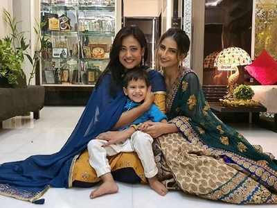 Shweta Tiwari's daughter and little son's jam session on Bhai Dooj will drive away your midweek blues