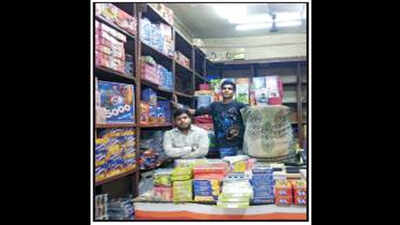 Mumbai: Firecracker sales down, complain shop owners | Mumbai News ...