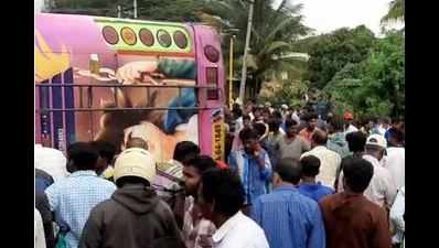 Karnataka: Seven killed, 40 injured as bus topples near Tumakuru