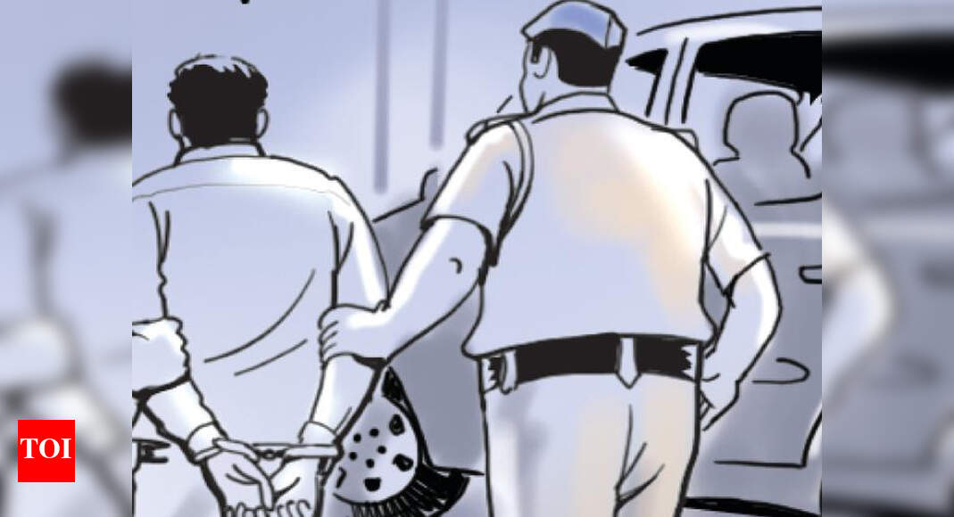 Ex-mayor murder: DMK worker, husband arrested | Madurai News - Times of ...