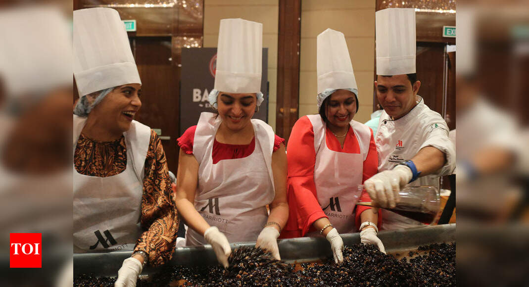 Kochi Marriott cake mixing event had a star presence Events Movie