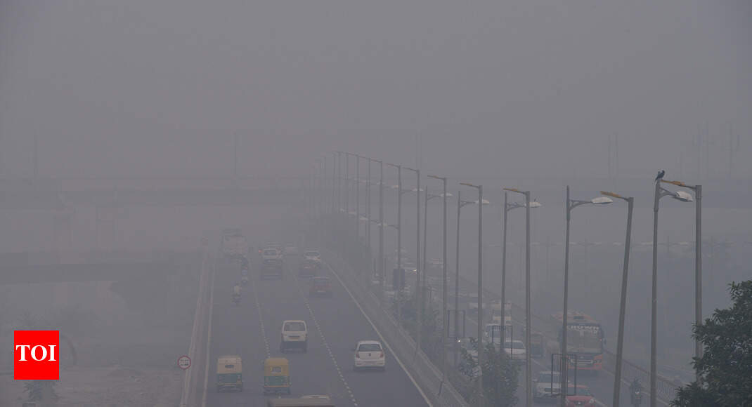 Air pollution: Health emergency in Delhi, schools shut till Nov 5