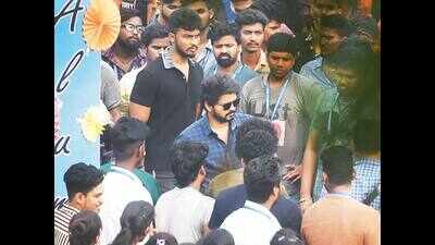 Thalapathy Vijay flew down to Delhi to shoot for the second schedule of his next film