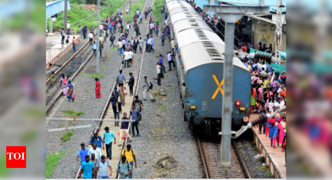 electric train from tambaram to egmore