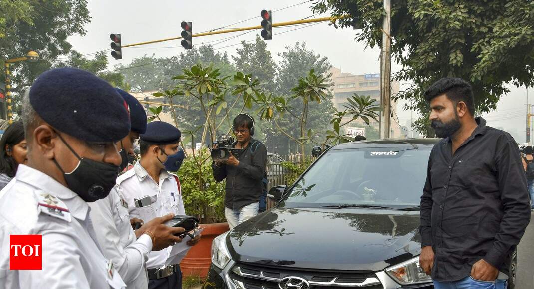 Live: Fadnavis meets Union minister Gadkari