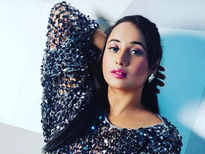 Aamrapali Dubey shares a stunning photo of Rani Chatterjee on her birthday