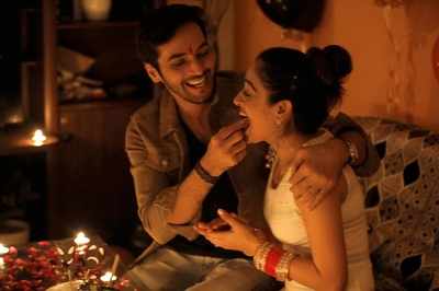 Shweta Kanoje throws a surprise party for her husband Ashish's birthday