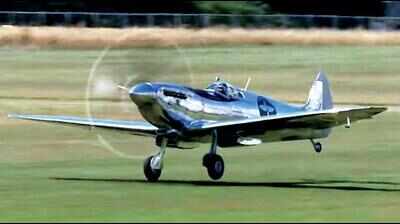 Smog prevents World War-II fighter aircraft to land at Chakeri