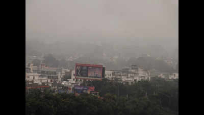 Humour over Lucknow’s hazy skyline cracks netizens up