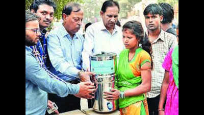 250 filters distributed in slums to purify water in Patna