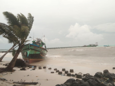 Heavy to heavy rains likely as 'Maha' hits Gujarat coast on November 7