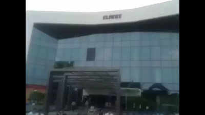 Misuse notice to Elante mall