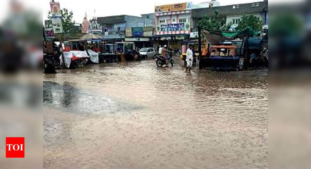 Cyclone Maha: Recurve towards Gujarat begins | Ahmedabad News - Times ...