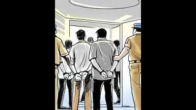 Woman, kin held for paramour’s murder