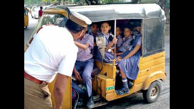 Overloading autos: 1,275 cases booked in one day