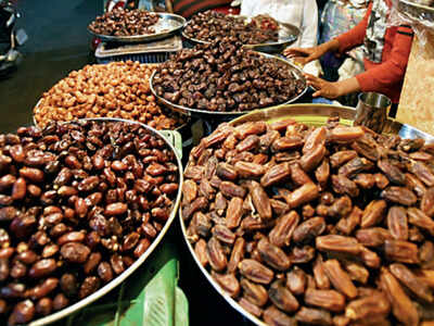 The DRI is investigating importers who route Pakistani dates via Gulf