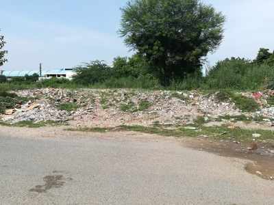 Open dumpyard in Dwarka