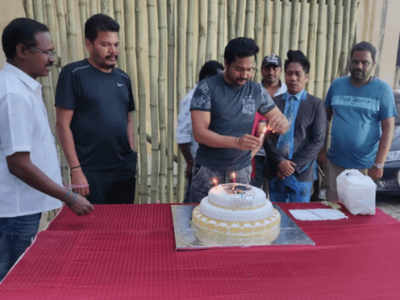 Bobby Simha celebrates birthday on the sets of 'Indian 2'